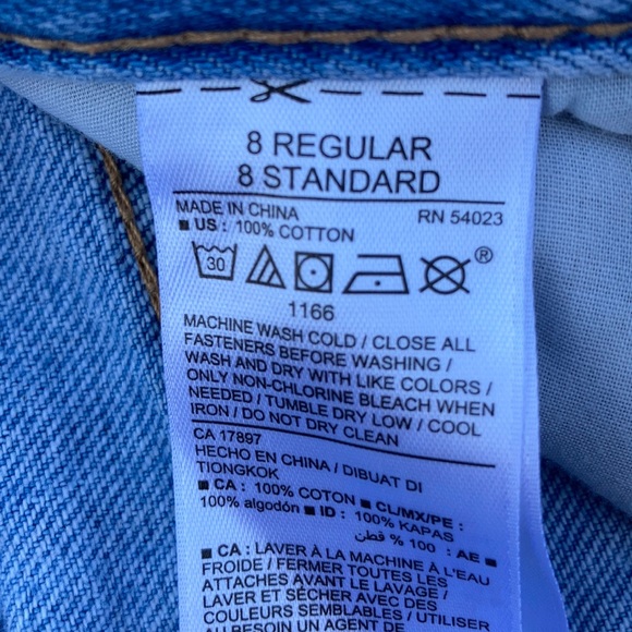 Old Navy Girl’s Jeans // Size 8 // Boyfriend Style - Picture 3 of 11